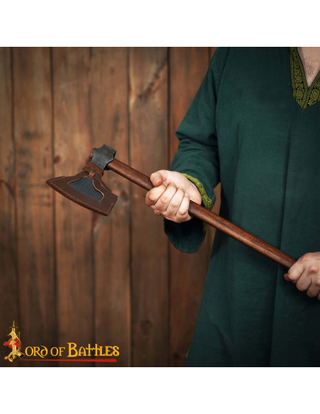 Viking steel ax with leather sheath... Viking steel ax with leather sheath...