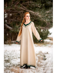 Viking dress model Lagertha, natural-green