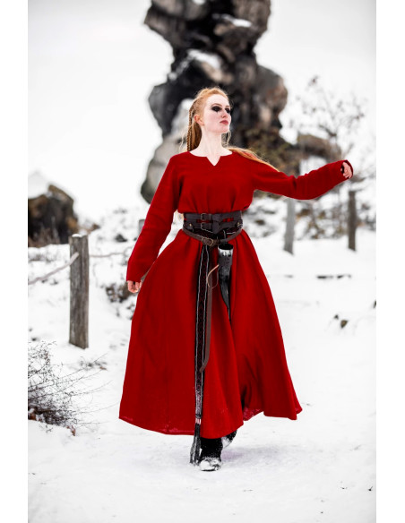 Viking linen dress model Anna, red