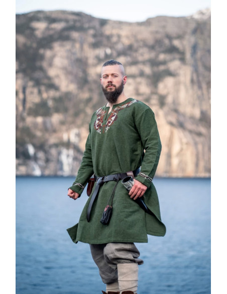 Snorri Viking tunic with Urnes style...