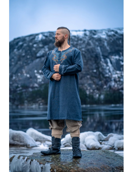 Snorri Viking tunic with Urnes style...