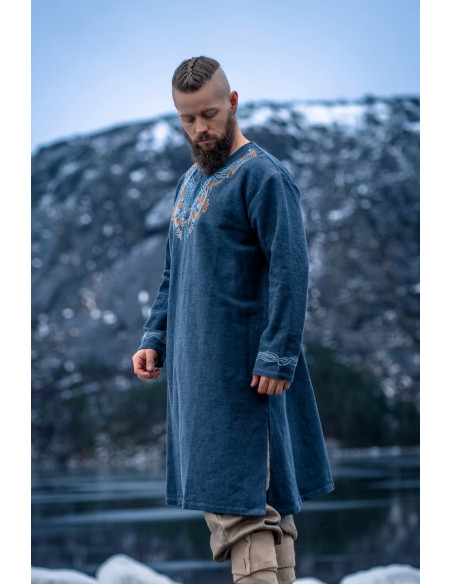 Snorri Viking tunic with Urnes style...