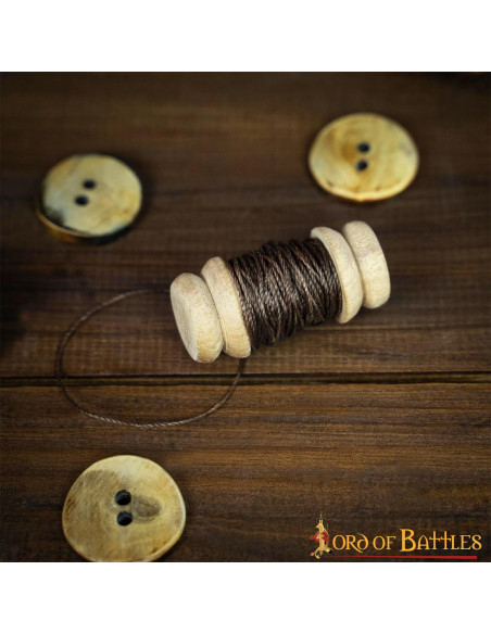 Small spool for threads (4.7 cm.)