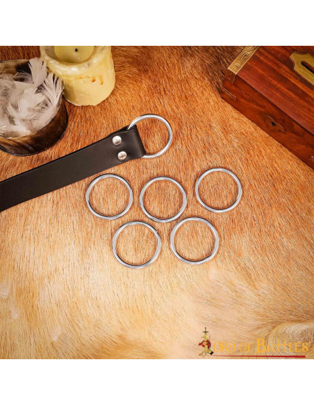 Pack of 5 nickel-plated steel rings...