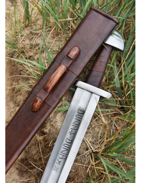 Duna Viking sword with scabbard, 10th...