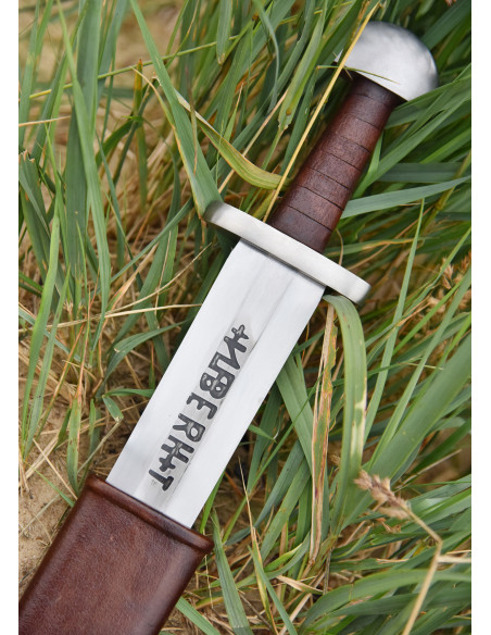 Duna Viking sword with scabbard, 10th...
