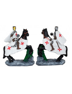Templar Knight on horseback with mace (12 cm.)