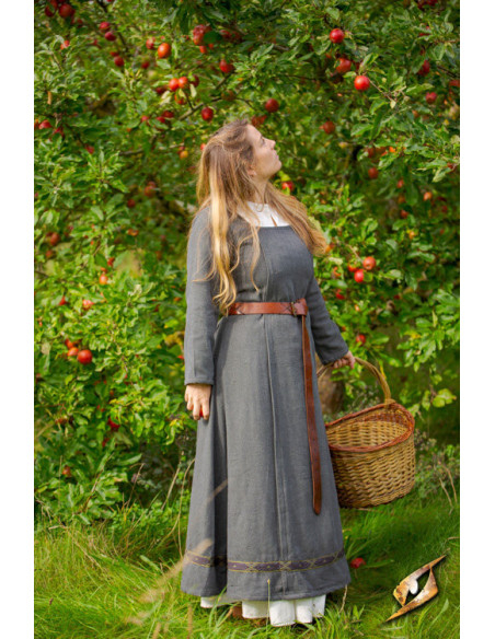 Viking Age Scandinavian Dress, Estrid...