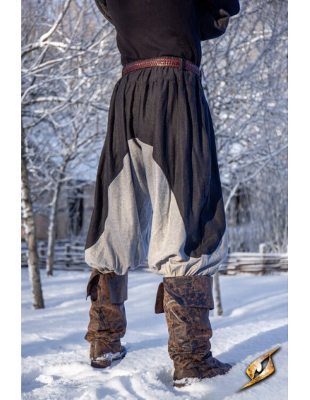 Viking wool pants model Ignis