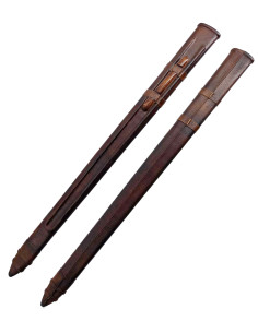 Sword sheath in wood and leather (83 cm.)