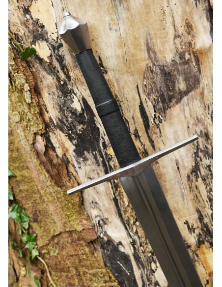 Medieval 2-handed sword for training Medieval 2-handed sword for training
