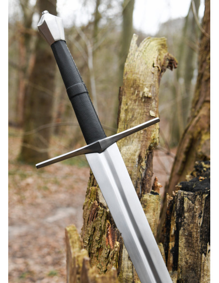 Medieval 2-handed sword for training Medieval 2-handed sword for training