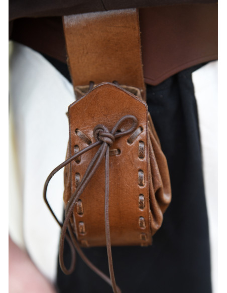 Medieval begging bag in brown leather Medieval begging bag in brown leather