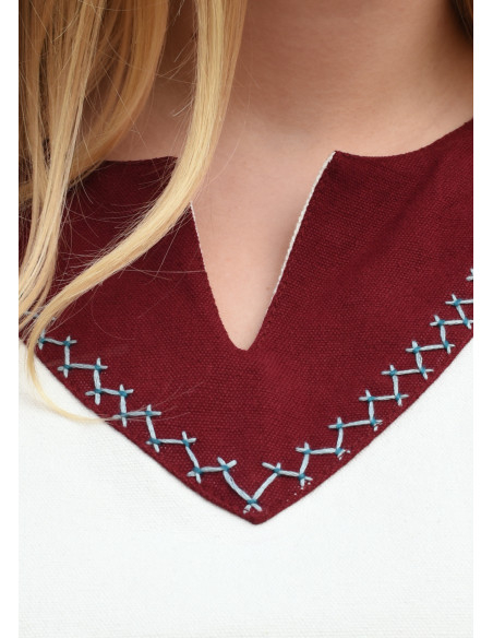 Jona woman Viking dress natural...