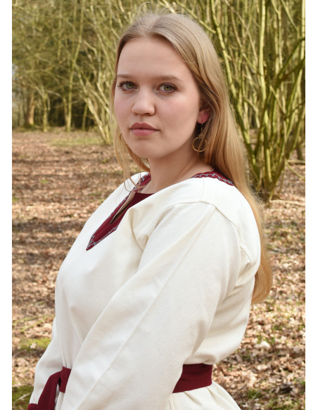 Jona woman Viking dress natural...