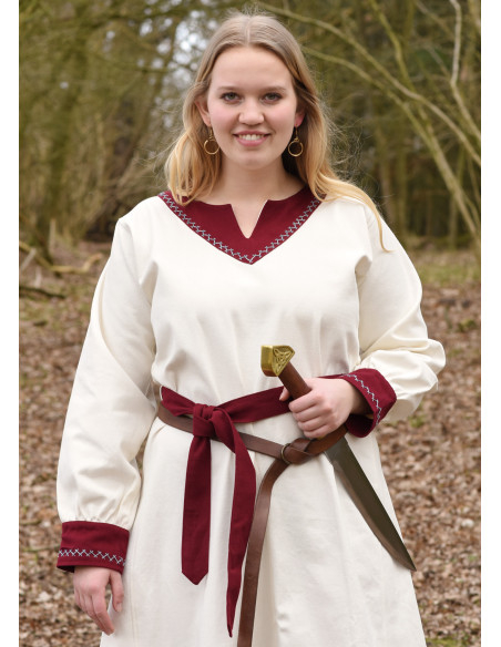 Jona woman Viking dress natural...