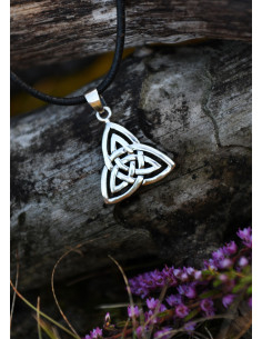 Celtic silver pendant Celtic knot design of the Trinity 2
