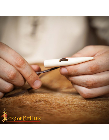 Set of 5 carved bone buttons for... Set of 5 carved bone buttons for...