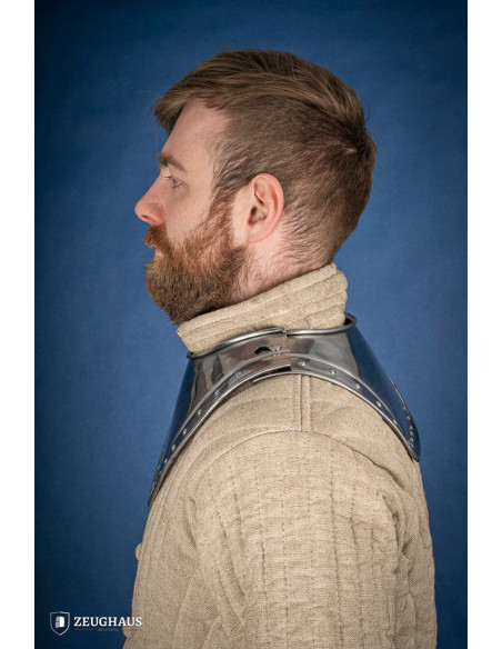 Medieval pointed gorget in polished...