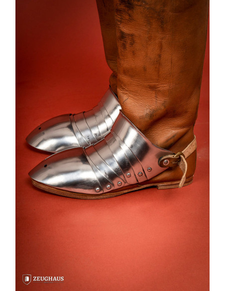 Medieval segmented scarps in polished...