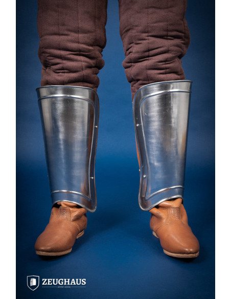 Classic greaves for warriors in...