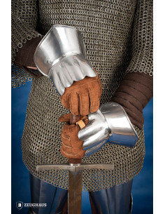 Medieval polished steel gauntlets Demi model (1.66 mm.) 2