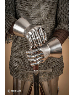 Medieval polished steel gauntlets Hourglass model (1.6 mm.) 2