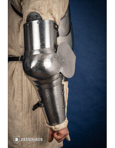 Medieval arms, 15th century, polished steel (1.6 mm.) 2