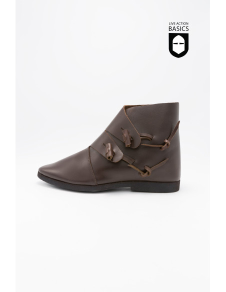 Medieval shoes with knot side closure