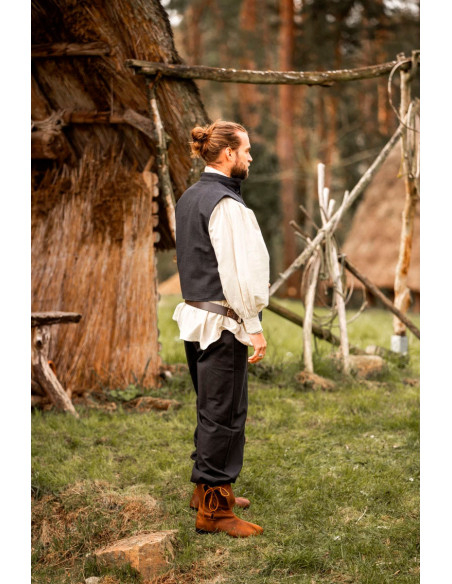Medieval hand-knitted vest Irvin, black Medieval hand-knitted vest Irvin, black