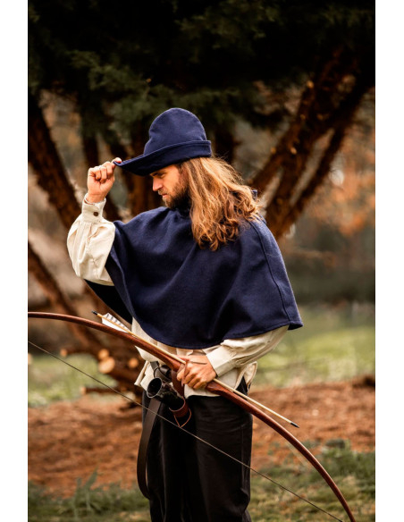 Robin Hood hat in blue wool
