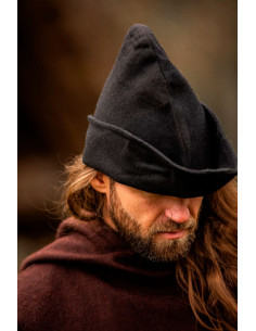 Robin Hood hat in black wool 2