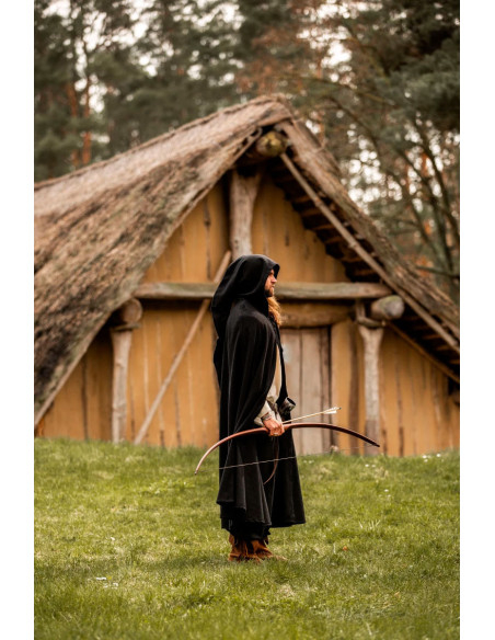 Long medieval cape Hervir model,...