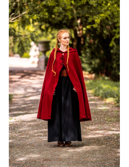 Short medieval cape for lady model... Short medieval cape for lady model...
