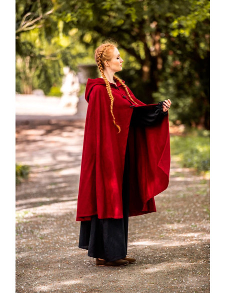 Short medieval cape for lady model... Short medieval cape for lady model...