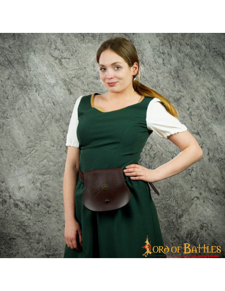 Round medieval bag with plate