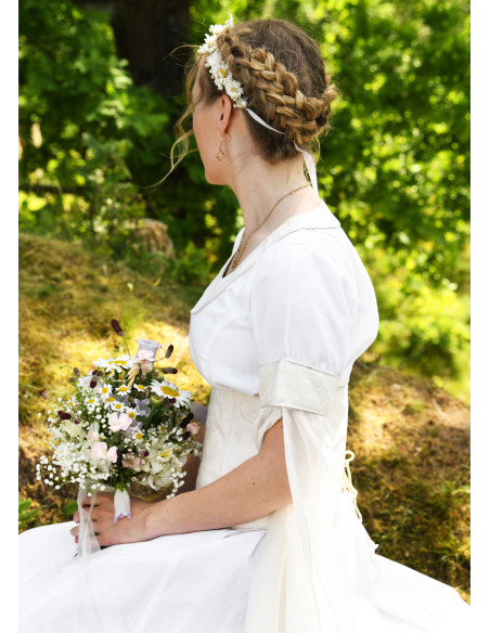 Medieval wedding dress with bodice,...
