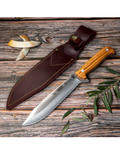 Cudeman hunting knife, olive wood handle