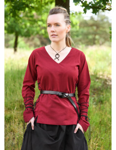 Medieval blouse model Aila in cotton, red color