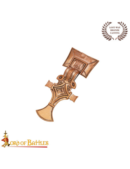 Medieval Roman fibula in cast bronze... Medieval Roman fibula in cast bronze...