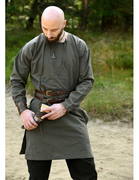 Viborg Viking tunic in olive green
