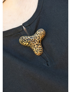 Viking brooch with clover fibula in brass 2