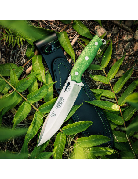 Kayman knife, green juma and leather...