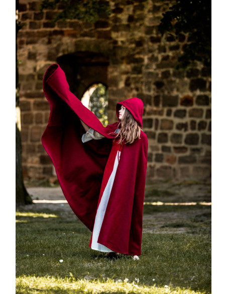 Long medieval children's cape model...
