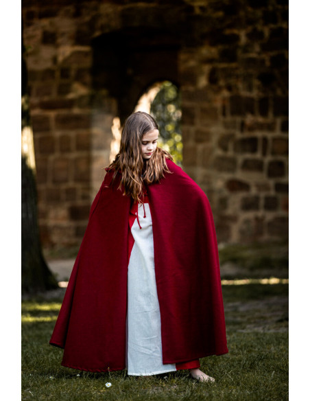 Long medieval children's cape model...