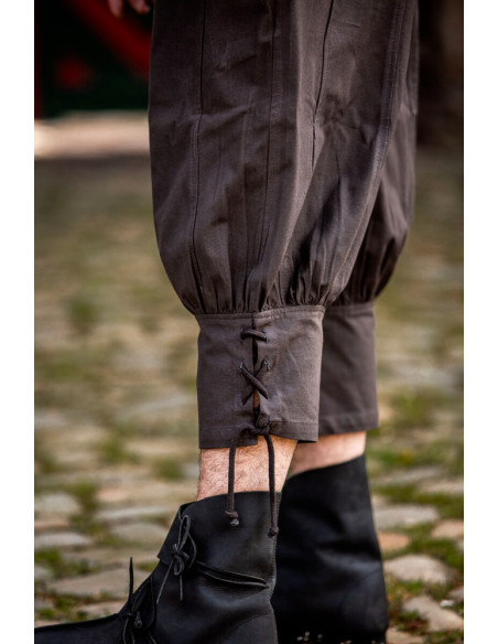 Viking brown knee pants Viking brown knee pants