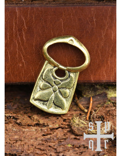 Medieval brass belt buckle (3.7x2.3 cm.) 2