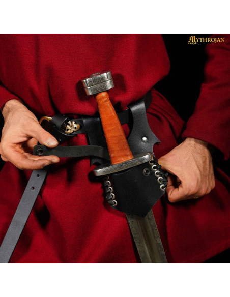 Baldric for swords and daggers in...