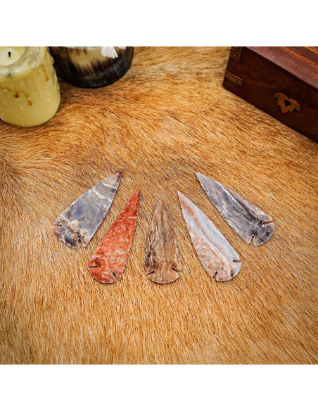 Handmade flint stone arrowhead,... Handmade flint stone arrowhead,...