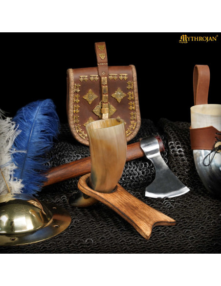 Wooden horn stand (17.7 cm)